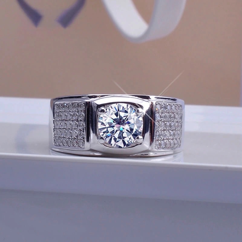 New Four-claw Simulation Moiss - đánh giá và giá Moissanite Engagement Ring 1 Carat