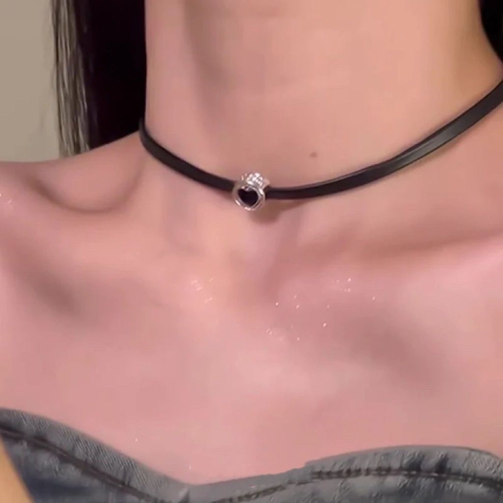 Y2K Gothic Love Heart Pendant  - đánh giá và giá Layered Pendant Necklace Aesthetic