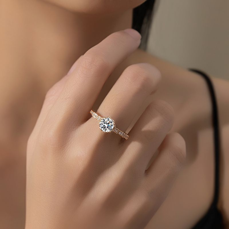 Holiday Gift Four-claw Bouquet - đánh giá và giá Moissanite Engagement Ring 1 Carat