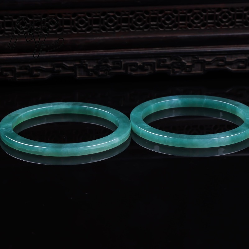 Natural Emerald 48-62mm Burmes - đánh giá và giá Bracelets
